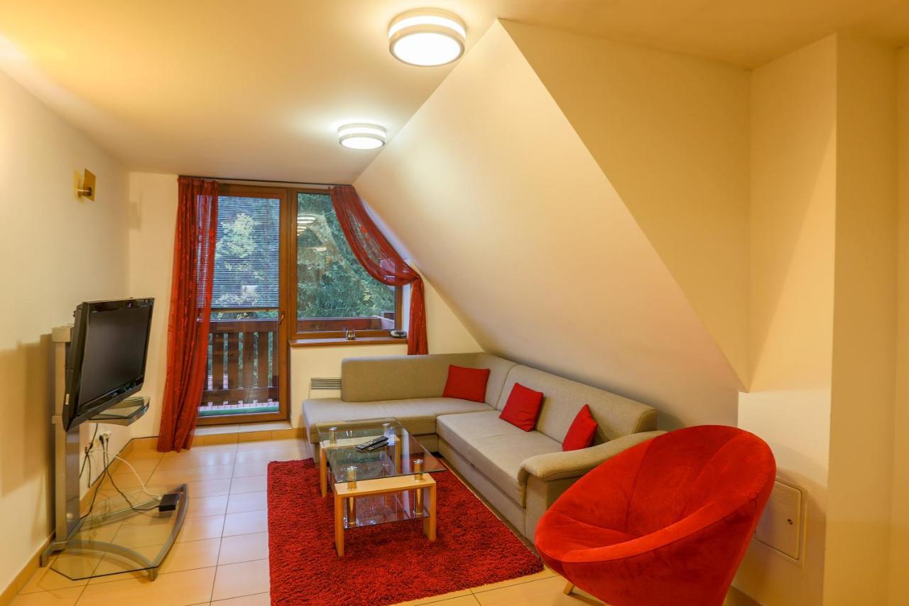 Apartmanovy Dom Fatrapark 1 S Wellness - Hlavna Recepcia Ruzomberok Dış mekan fotoğraf
