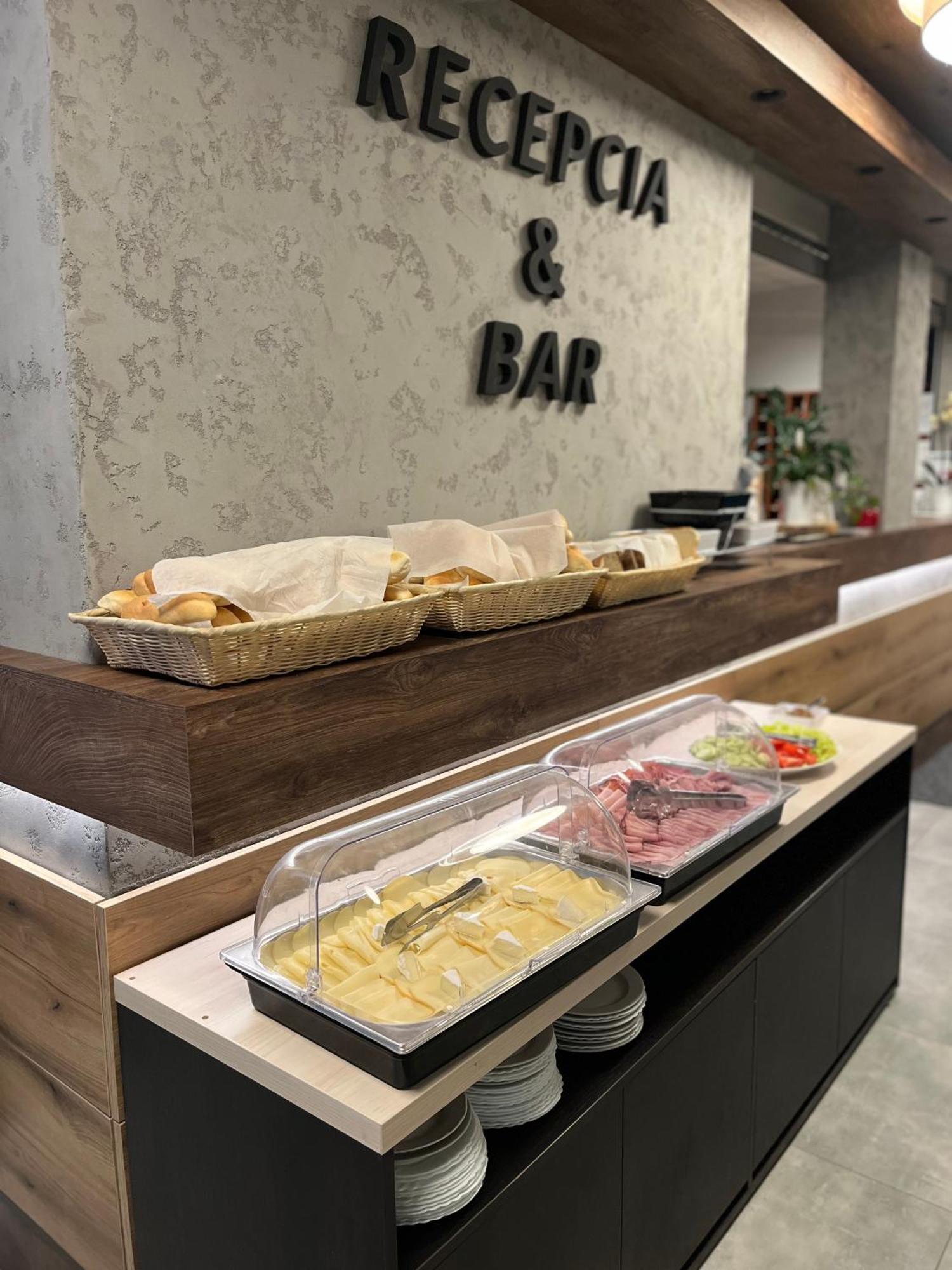 Apartmanovy Dom Fatrapark 1 S Wellness - Hlavna Recepcia Ruzomberok Dış mekan fotoğraf