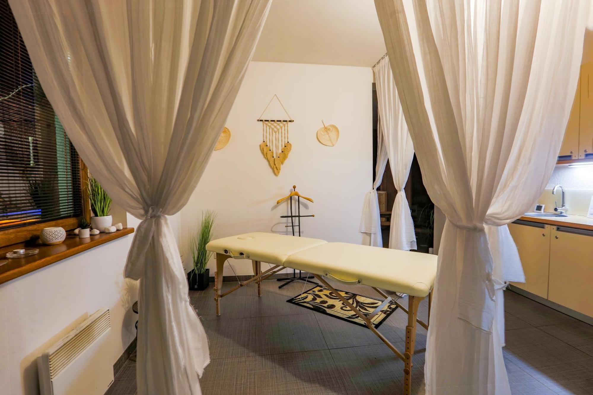 Apartmanovy Dom Fatrapark 1 S Wellness - Hlavna Recepcia Ruzomberok Dış mekan fotoğraf